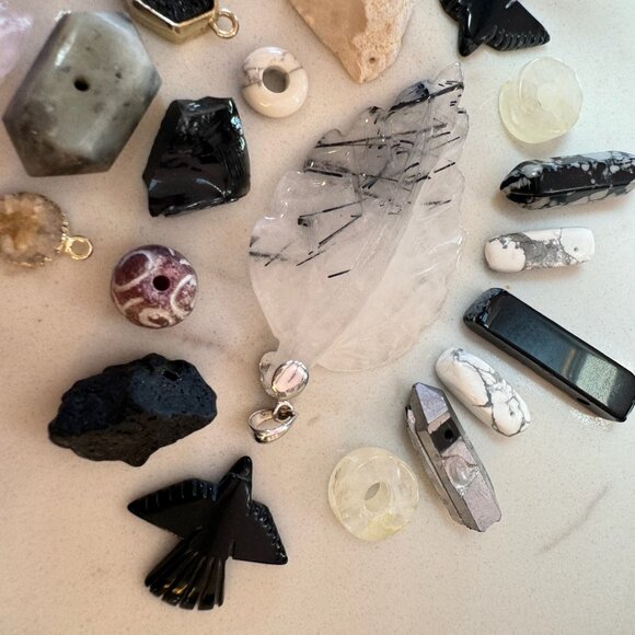 Natural Stone and Crystal Pendant Lot - Picture 10 of 16